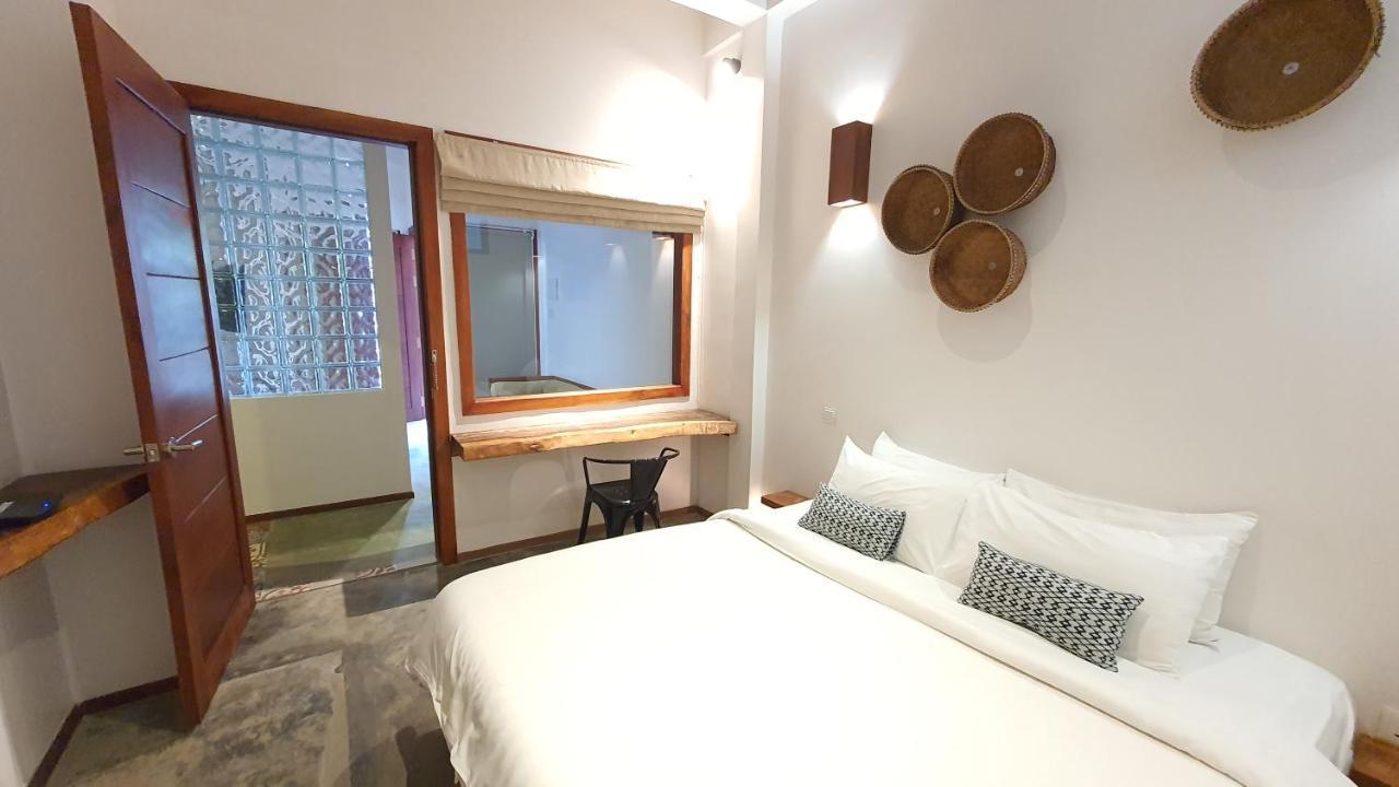 Sarina Hotel & Villa Phnom Penh Exteriör bild