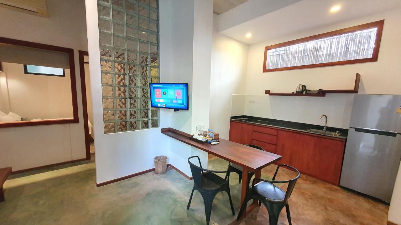 Sarina Hotel & Villa Phnom Penh Exteriör bild